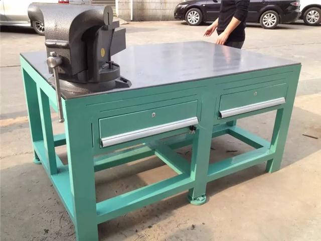 铸铁钳工工作台