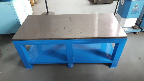 模具工作台图片