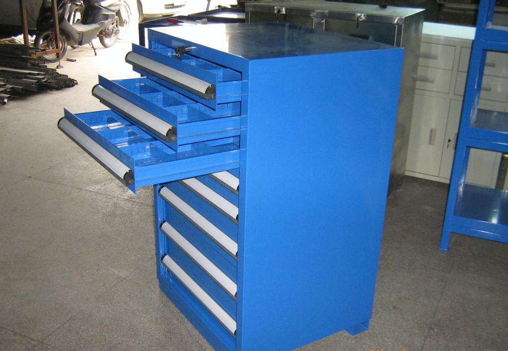 工具柜验收